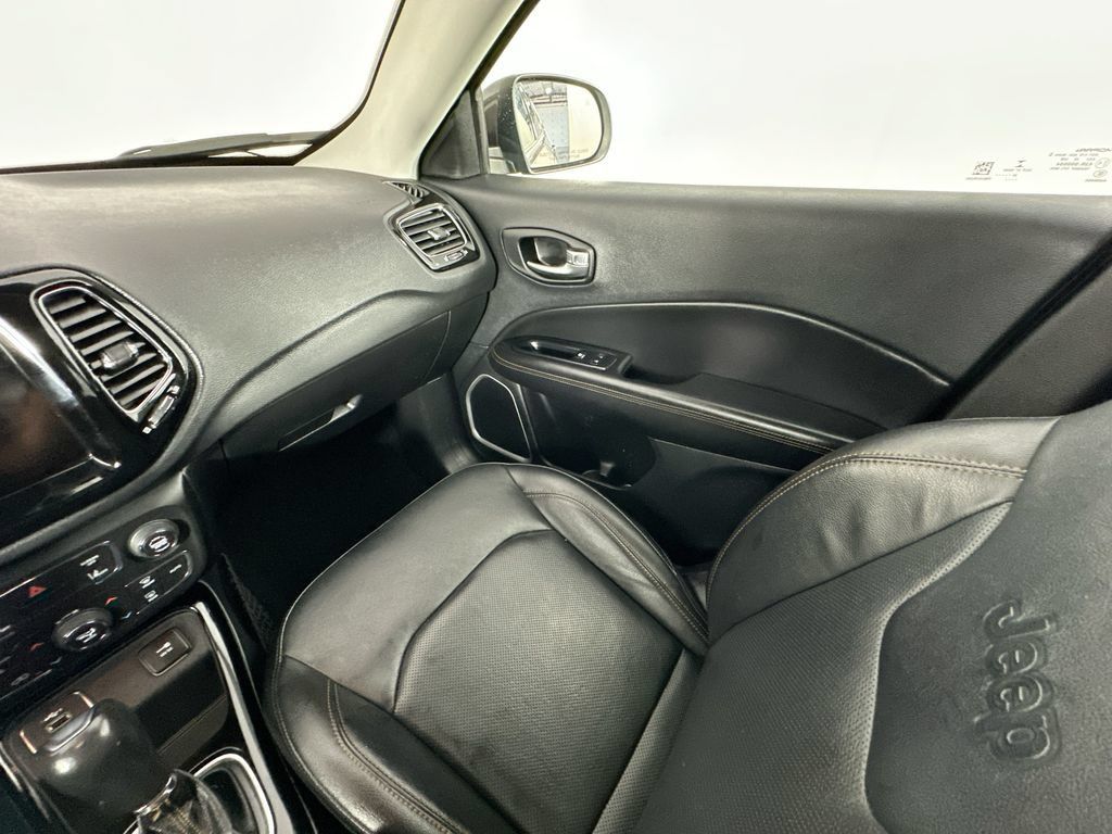 Used 2021 Jeep Compass Limited FWD image 10