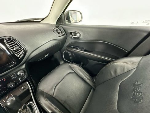 Used 2021 Jeep Compass Limited FWD image 10