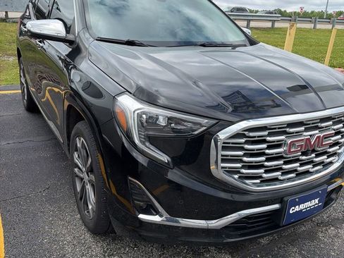 Used 2020 GMC Terrain Denali w/ Denali Premium Package AWD/4WD image 1