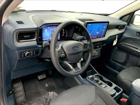New 2025 Ford Maverick XL image 8