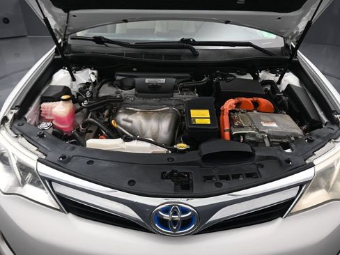 Used 2012 Toyota Camry LE FWD image 43