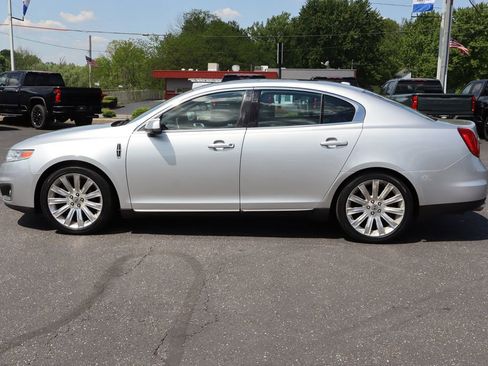 Used 2012 Lincoln MKS AWD image 34