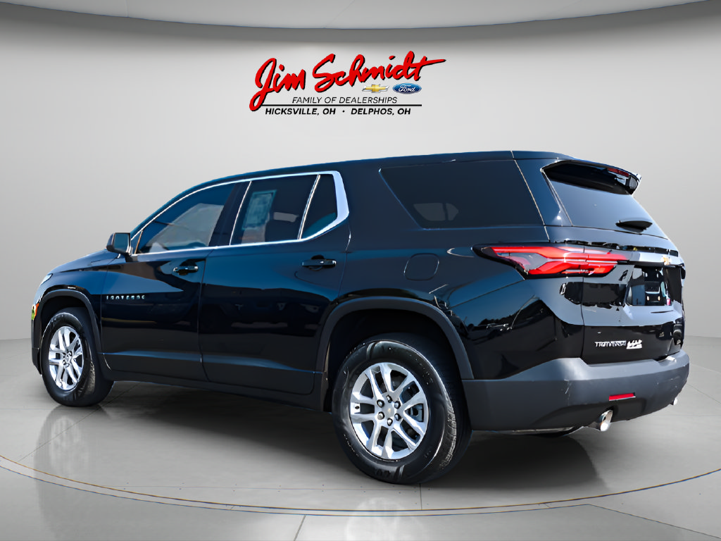 Used 2023 Chevrolet Traverse LS FWD image 42