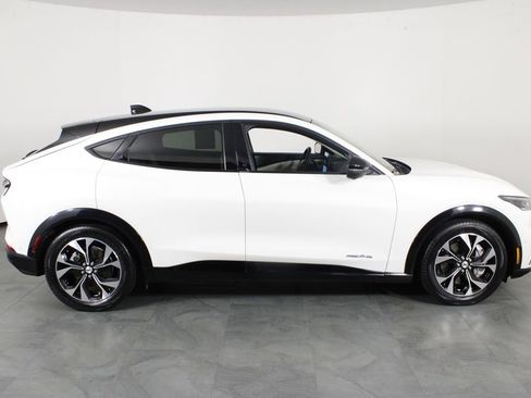 Used 2021 Ford Mustang Mach-E Premium image 13