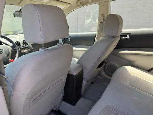 Used 2015 Nissan Rogue S AWD/4WD image 17