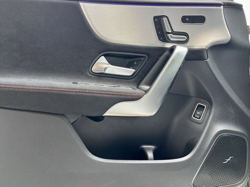 Used 2025 Mercedes-Benz CLA 250 4MATIC image 12