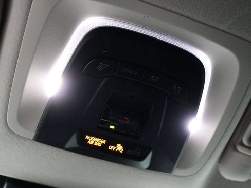 Used 2025 Toyota Corolla LE FWD image 25