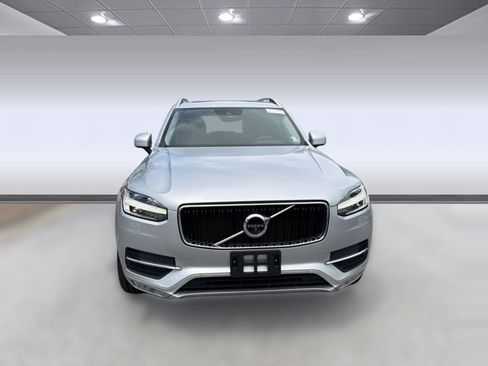 Used 2017 Volvo XC90 T6 Momentum w/ Vision Package AWD/4WD image 6
