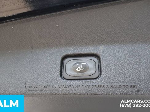 Used 2016 Ford Explorer Platinum AWD/4WD image 23