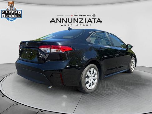 Used 2025 Toyota Corolla LE FWD image 5