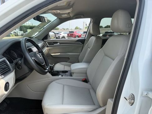 Used 2019 Volkswagen Atlas SE FWD image 24