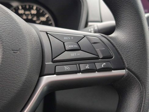 Used 2025 Nissan Altima 2.5 SV FWD image 24