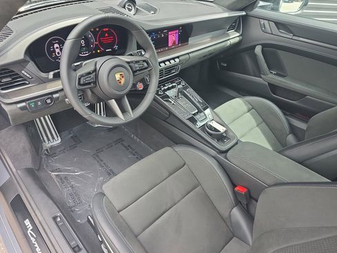 Certified 2025 Porsche 911 Carrera 4 GTS image 4