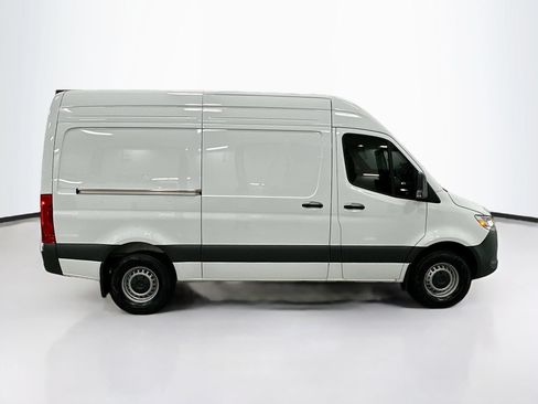 Certified 2025 Mercedes-Benz Sprinter 2500 image 9