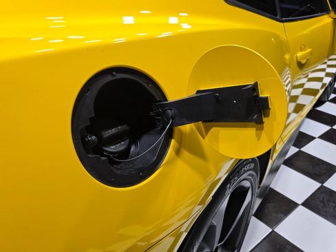 Used 2010 Chevrolet Camaro SS w/ LPO, Ground Effects Package image 33