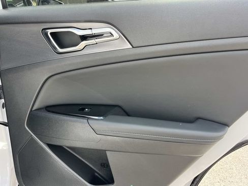 Used 2025 Kia Sportage SX FWD image 26