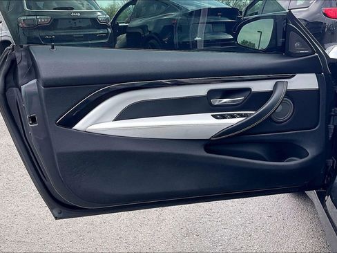 Used 2020 BMW M4 Convertible w/ Competition Package image 22