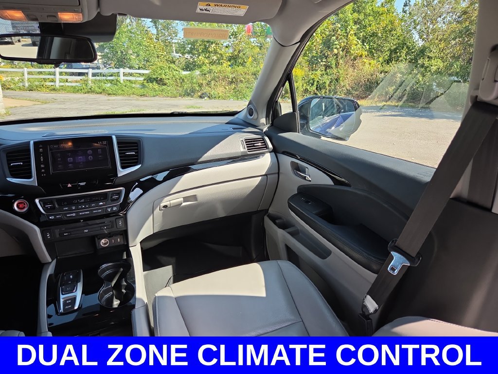 Used 2017 Honda Pilot Touring image 14