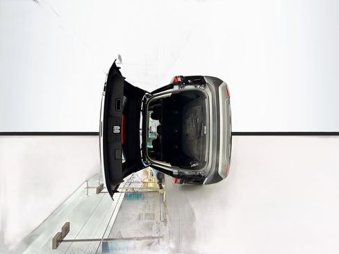 Used 2023 Nissan Rogue SV image 13