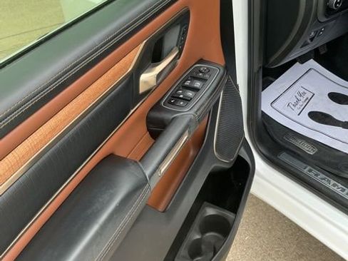 Used 2023 RAM 1500 Limited w/ Body Color Bumper Group image 17