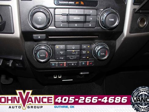 Used 2018 Ford F150 Lariat RWD image 37