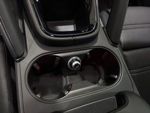 Used 2024 Porsche Cayenne S image 15