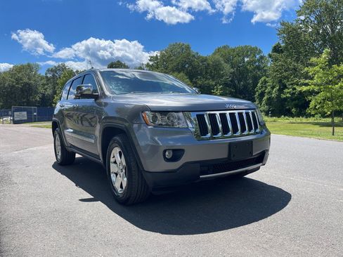 Used 2012 Jeep Grand Cherokee Limited AWD/4WD image 2