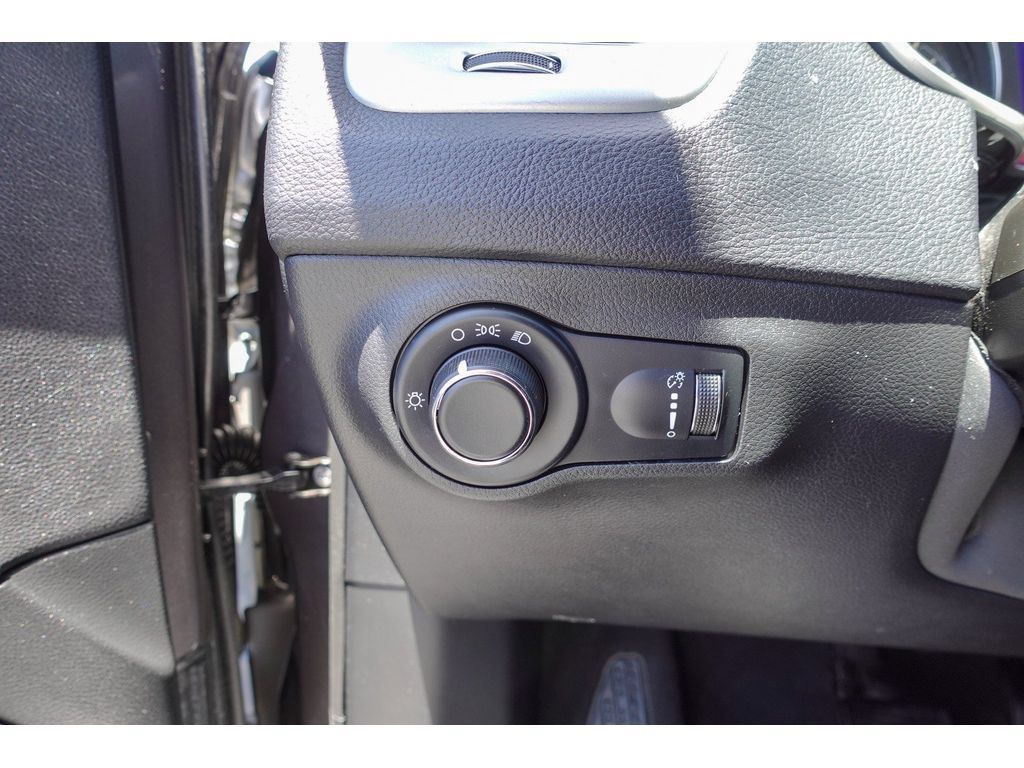 Used 2019 Jeep Compass Sport FWD image 13