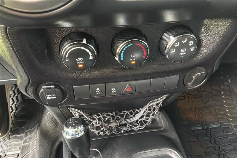 Used 2016 Jeep Wrangler Unlimited Sport AWD/4WD image 30