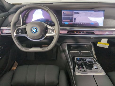 New 2026 BMW i7 eDrive50 w/ Executive Package image 4