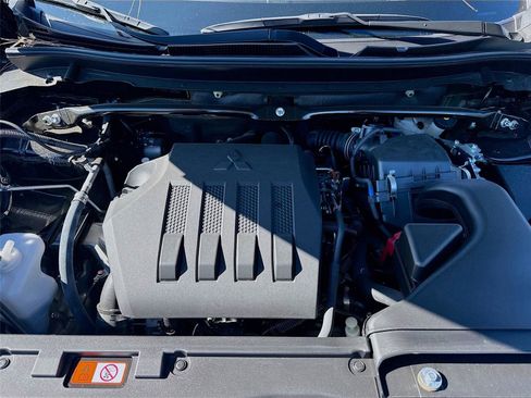 New 2025 Mitsubishi Eclipse Cross ES image 28