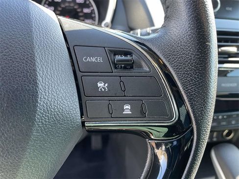 Used 2024 Mitsubishi Eclipse Cross SE image 19