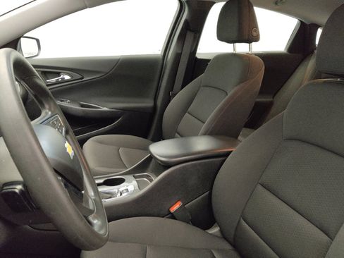 Used 2023 Chevrolet Malibu LS FWD image 17
