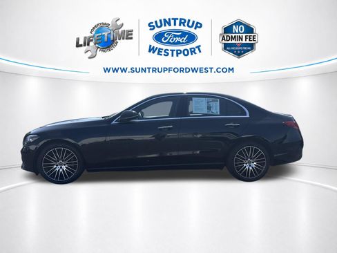 Used 2025 Mercedes-Benz C 300 Sedan w/ Winter Package image 4