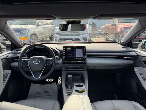 Used 2019 Toyota Avalon Touring w/ Advanced Safety Package image 19