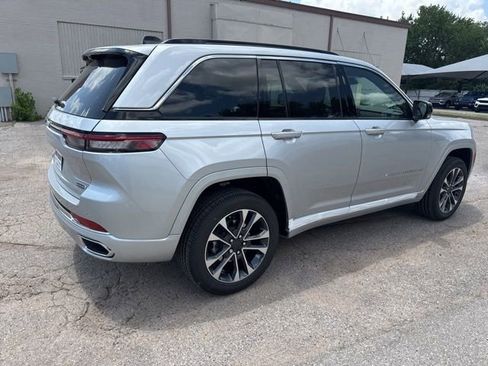 New 2025 Jeep Grand Cherokee Overland w/ Luxury Tech Group IV image 6