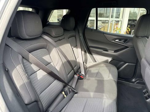 Certified 2025 Chevrolet Equinox LT image 10