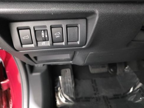 Used 2025 Subaru Outback Limited AWD/4WD image 18