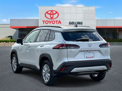 New 2026 Toyota Corolla Cross LE AWD/4WD image 4
