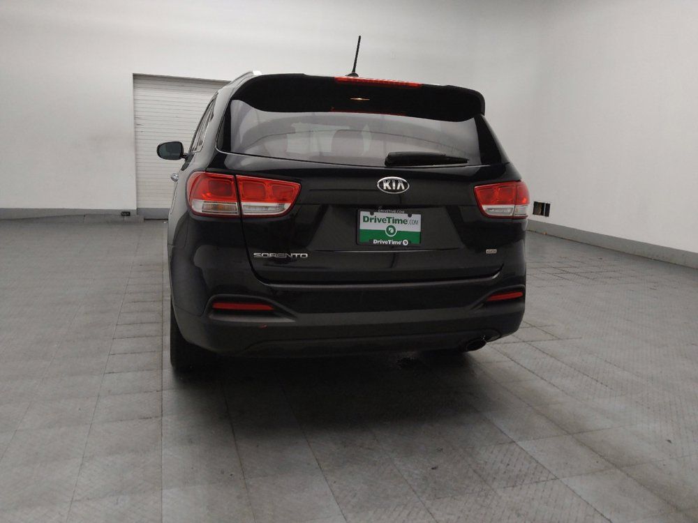 Used 2017 Kia Sorento FWD image 6