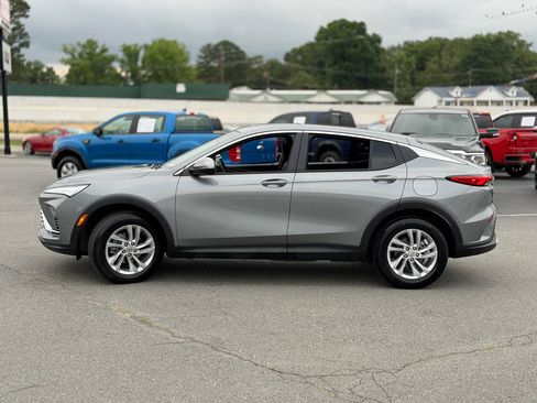 Used 2025 Buick Envista Sport Touring w/ Convenience I Package FWD image 4