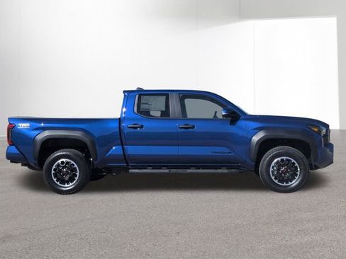 New 2025 Toyota Tacoma TRD Off-Road image 4