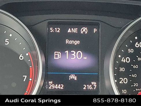 Used 2021 Volkswagen Tiguan SE w/ Panoramic Sunroof Package image 18