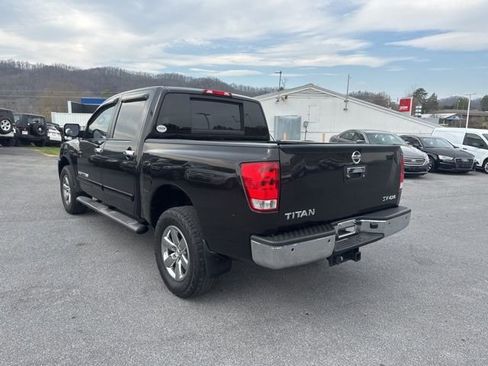Used 2014 Nissan Titan SV w/ SV Value Truck Package AWD/4WD image 6