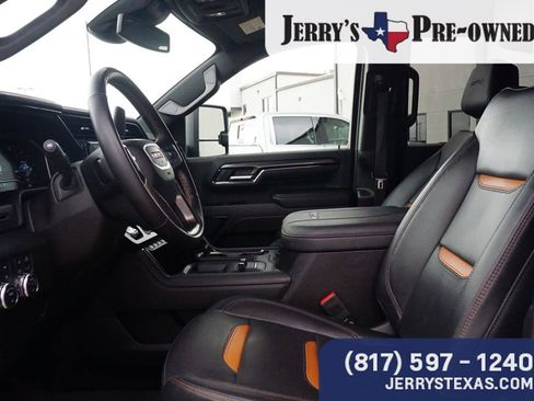 Used 2024 GMC Sierra 2500 AT4 w/ AT4 Preferred Package image 19