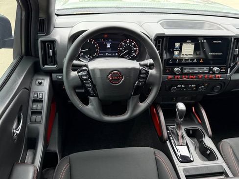 Used 2025 Nissan Frontier PRO-4X w/ Interior Protection Package AWD/4WD image 25