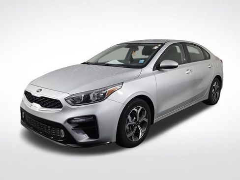 Certified 2021 Kia Forte LXS FWD image 2