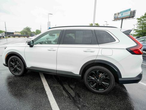 Used 2024 Honda CR-V Sport Touring image 4