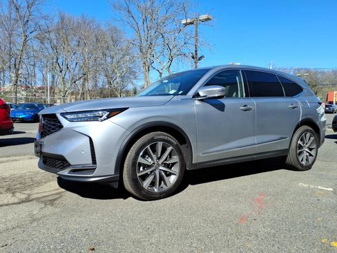 Certified 2026 Acura MDX SH-AWD w/ Technology Package image 3