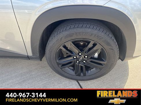 Used 2025 Chevrolet Trax ACTIV w/ Sunroof Package image 24